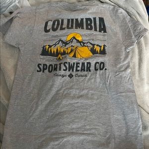 Columbia T-shirt